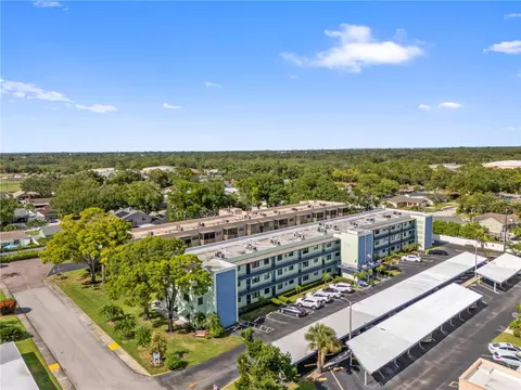 5973 Terrace Park Dr N #101, Saint Petersburg, FL 33709