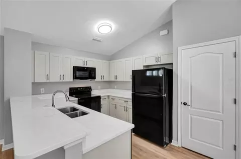 Kitchen - 4804 Forest Creek Trl, Parrish, FL 34219 photo 1 of 5
