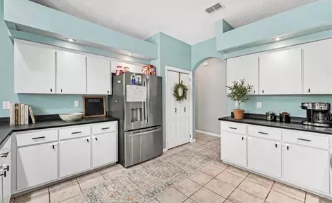 Kitchen - 10724 Patrick Ave, Hudson, FL 34669 photo 1 of 3