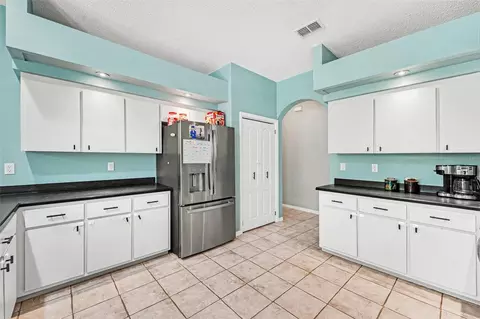 Kitchen - 10724 Patrick Ave, Hudson, FL 34669 photo 2 of 3