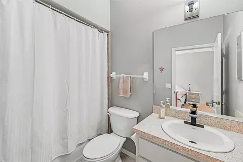 Bath - 10724 Patrick Ave, Hudson, FL 34669 photo 3 of 3
