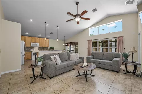 6549 Crescent Loop, Winter Haven, FL 33884 photo 12