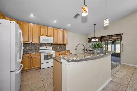 6549 Crescent Loop, Winter Haven, FL 33884 photo 21