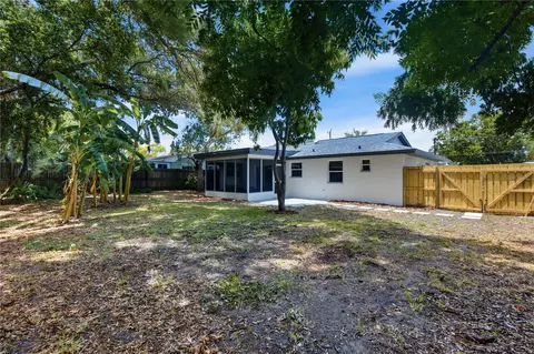 Exterior - 1199 Keene Rd, Dunedin, FL 34698 photo 8 of 11
