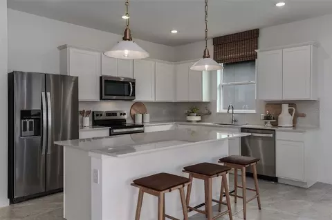 Kitchen - 4479 SW 82nd Loop, Ocala, FL 34476 photo 1 of 3