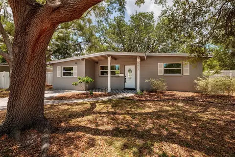 5601 Cedar St NE, Saint Petersburg, FL 33703