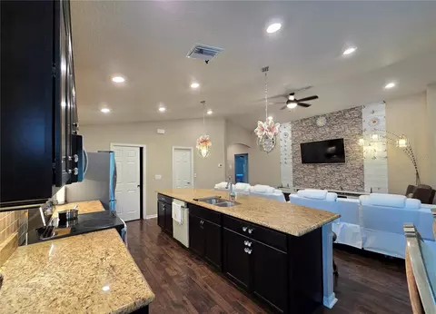 Kitchen - 6324 165th Dr E, Parrish, FL 34219 photo 1 of 4