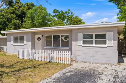 8871 93rd St, Seminole, FL 33777
