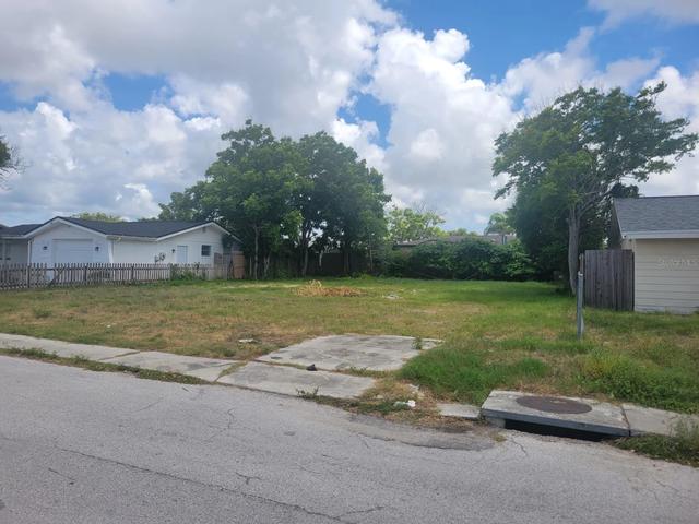 7404 Ingleside Dr, Port Richey, FL 34668