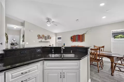15428 Florida Breeze Loop, Wimauma, FL 33598 photo 7