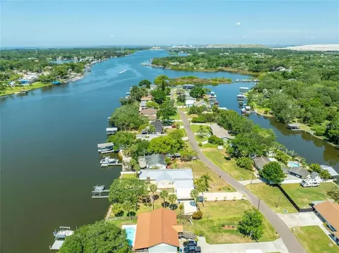 View/Area - 9307 River Cove Dr, Riverview, FL 33578 photo 12 of 13