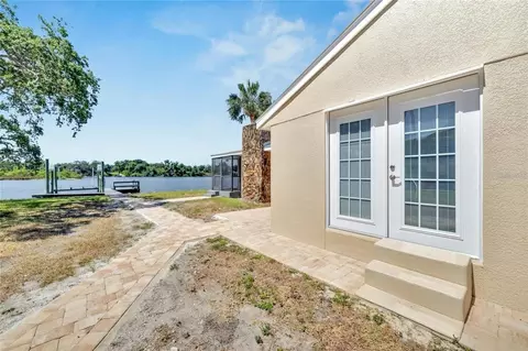 Exterior - 9307 River Cove Dr, Riverview, FL 33578 photo 13 of 18