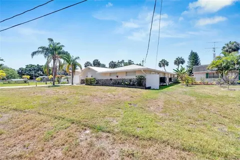Exterior - 9307 River Cove Dr, Riverview, FL 33578 photo 8 of 18