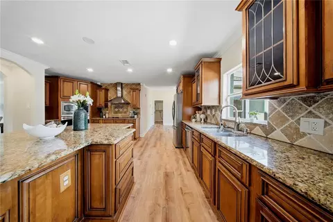 Entry Way - 13112 Balm Boyette Rd, Riverview, FL 33579 photo 3 of 5
