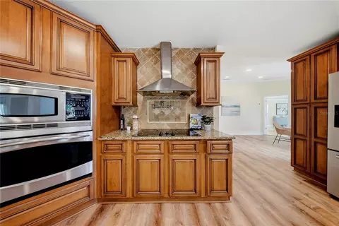 Kitchen - 13112 Balm Boyette Rd, Riverview, FL 33579 photo 2 of 7