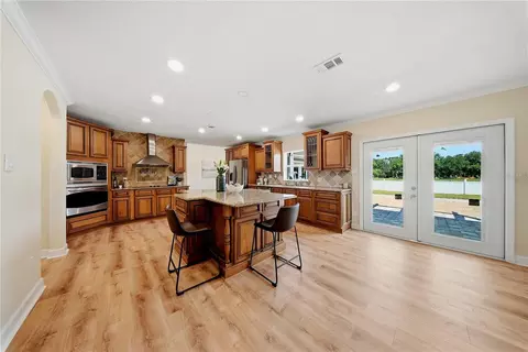 Kitchen - 13112 Balm Boyette Rd, Riverview, FL 33579 photo 6 of 7