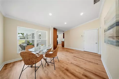 Dining - 13112 Balm Boyette Rd, Riverview, FL 33579 photo 2 of 2