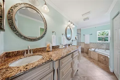 Bath - 13112 Balm Boyette Rd, Riverview, FL 33579 photo 1 of 6
