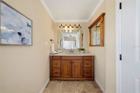 Bath - 13112 Balm Boyette Rd, Riverview, FL 33579 photo 6 of 6