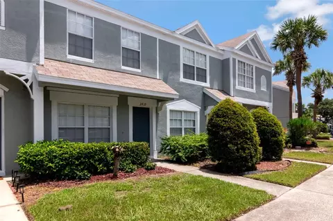 Exterior - 2439 Lake Woodberry Cir, Brandon, FL 33510 photo 2 of 10
