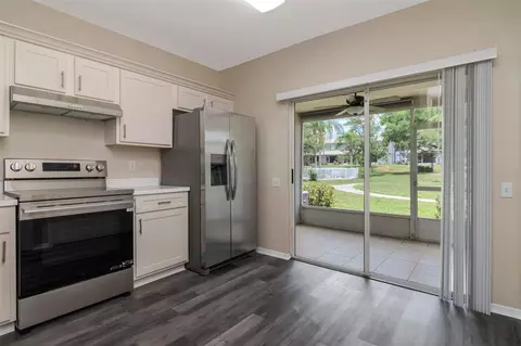 Kitchen - 2439 Lake Woodberry Cir, Brandon, FL 33510 photo 2 of 5