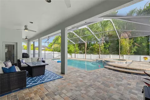 Exterior - 11704 Newberry Grove Loop, Riverview, FL 33579 photo 6 of 16