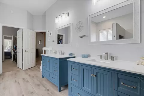 Bath - 11704 Newberry Grove Loop, Riverview, FL 33579 photo 1 of 10