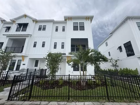1650 Springwell Ln, Sarasota, FL 34240