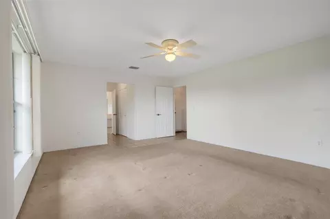 Bedroom - 36343 Calhoun Rd, Eustis, FL 32736 photo 1 of 7