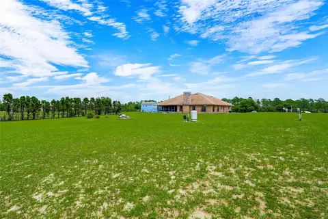 Exterior - 36343 Calhoun Rd, Eustis, FL 32736 photo 9 of 10