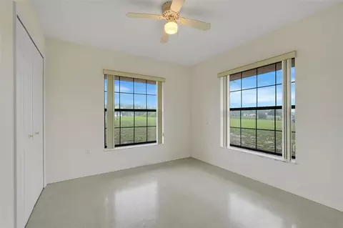 Bedroom - 36343 Calhoun Rd, Eustis, FL 32736 photo 5 of 7