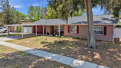3801 Upland Pl, Valrico, FL 33594