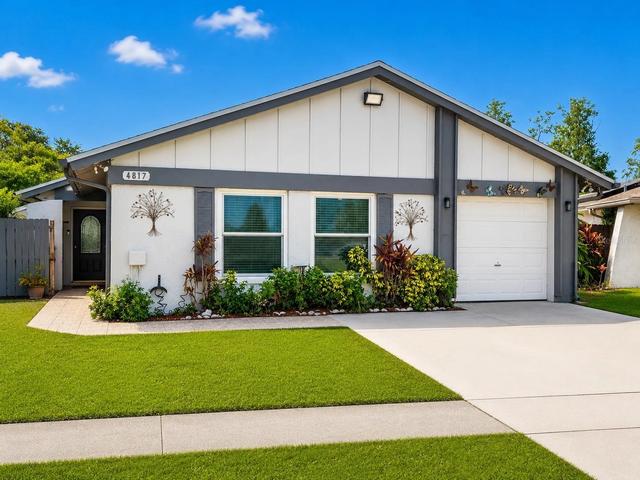 4817 Grove Point Dr, Tampa, FL 33624