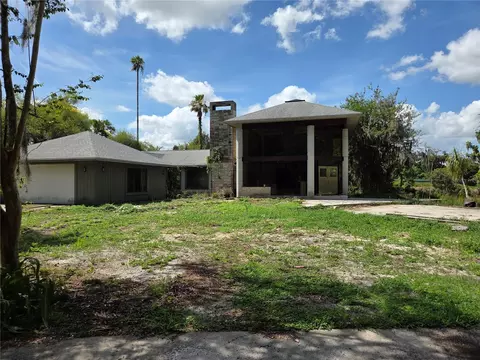1822 Branch Forbes Rd, Plant City, FL 33565