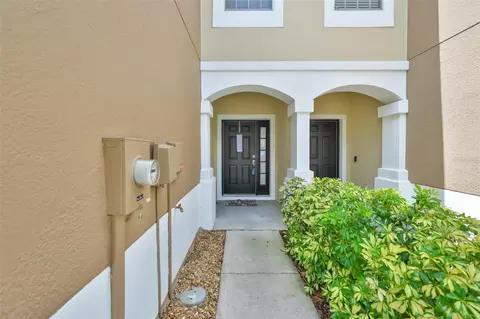 Entry Way - 10141 Post Harvest Dr, Riverview, FL 33578 photo 1 of 2