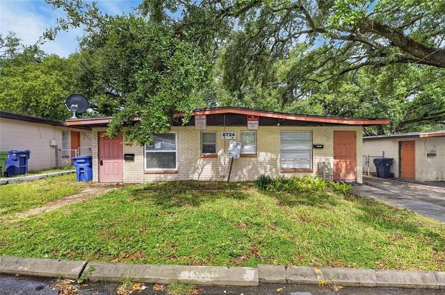 8723 N 8724 N 48th St, Tampa, FL 33617