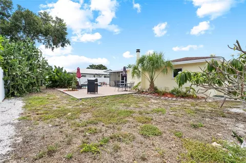 Exterior - 1070 Mccarty St, Dunedin, FL 34698 photo 13 of 13