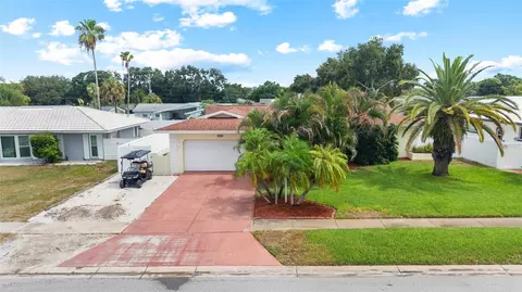 View/Area - 1070 Mccarty St, Dunedin, FL 34698 photo 1 of 11