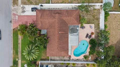 View/Area - 1070 Mccarty St, Dunedin, FL 34698 photo 2 of 11