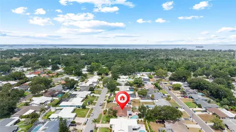 View/Area - 1070 Mccarty St, Dunedin, FL 34698 photo 8 of 11