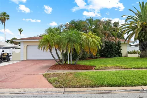 Exterior - 1070 Mccarty St, Dunedin, FL 34698 photo 1 of 13