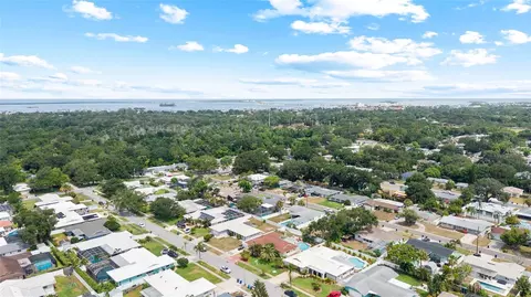 View/Area - 1070 Mccarty St, Dunedin, FL 34698 photo 7 of 11