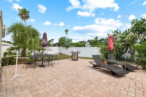 Exterior - 1070 Mccarty St, Dunedin, FL 34698 photo 11 of 13