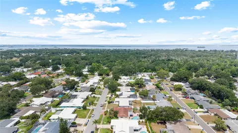 View/Area - 1070 Mccarty St, Dunedin, FL 34698 photo 9 of 11