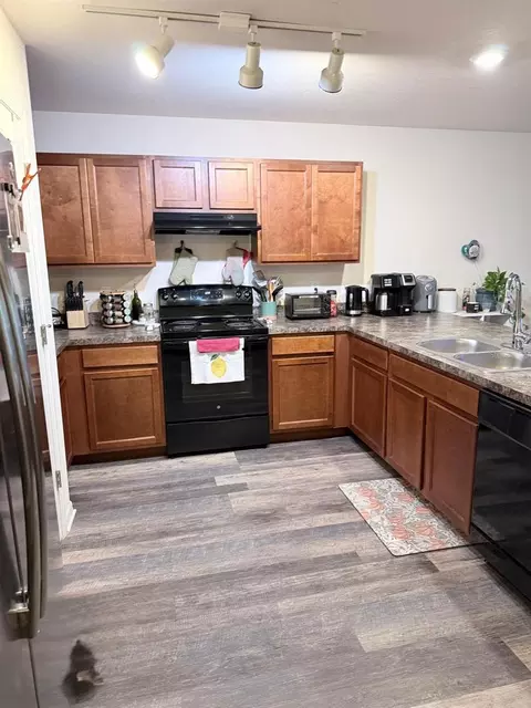 Kitchen - 1490 Piper Rd, Spring Hill, FL 34606 photo 3 of 9