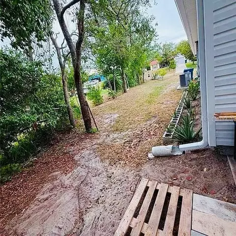 Exterior - 1490 Piper Rd, Spring Hill, FL 34606 photo 8 of 10