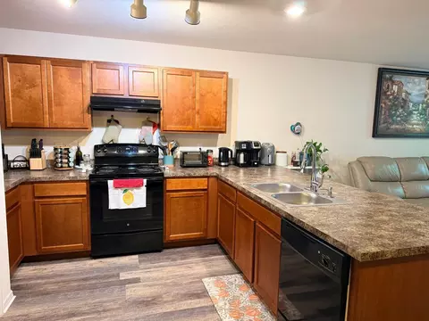 Kitchen - 1490 Piper Rd, Spring Hill, FL 34606 photo 5 of 9
