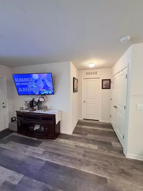 Entry Way - 1490 Piper Rd, Spring Hill, FL 34606 photo 4 of 12