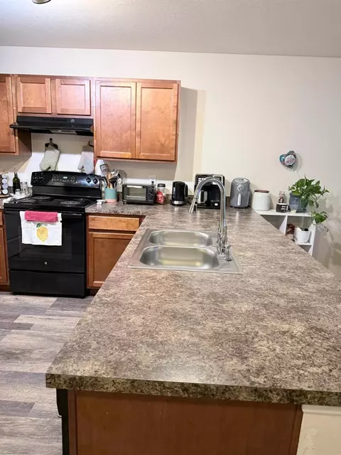 Kitchen - 1490 Piper Rd, Spring Hill, FL 34606 photo 2 of 9