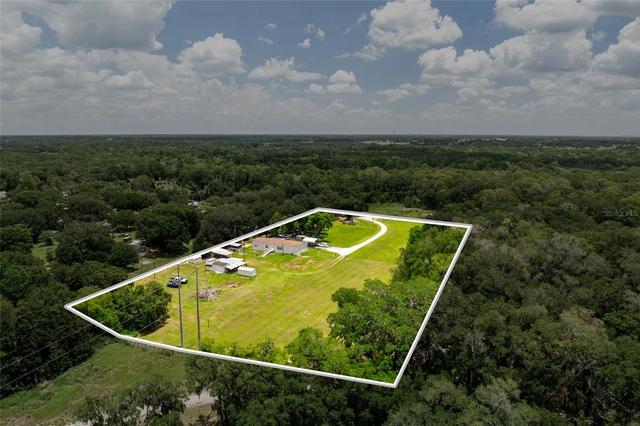 5709 Luckasavage Rd, Plant City, FL 33567